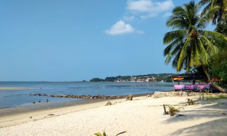 Pantai Nongsa Batam